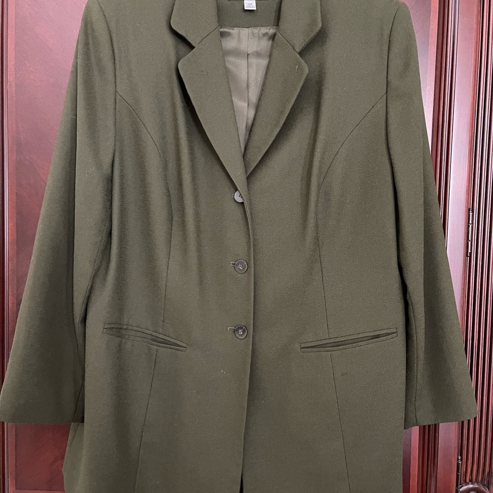 Amanda Smith 3-Piece Suit.
